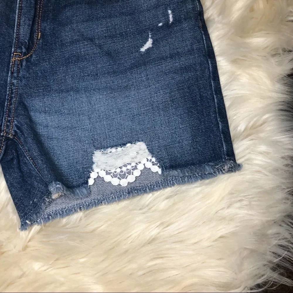 Old navy girls denim cut off W/ lace size 16